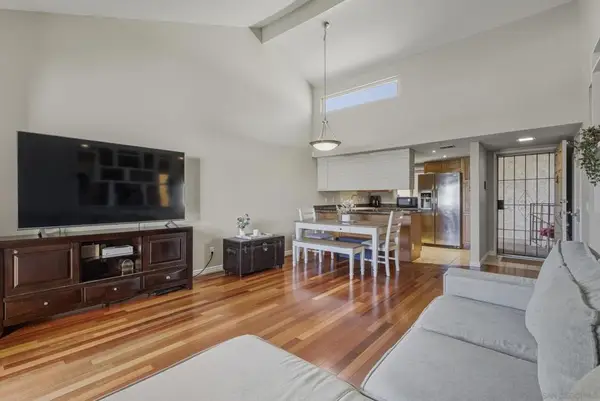 300 Roanoke Rd #14, El Cajon, CA 92020