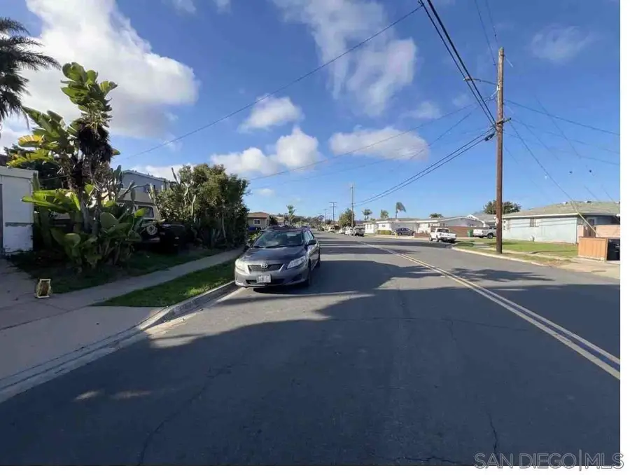2192 Finch Ln., San Diego, CA 92123 - #2
