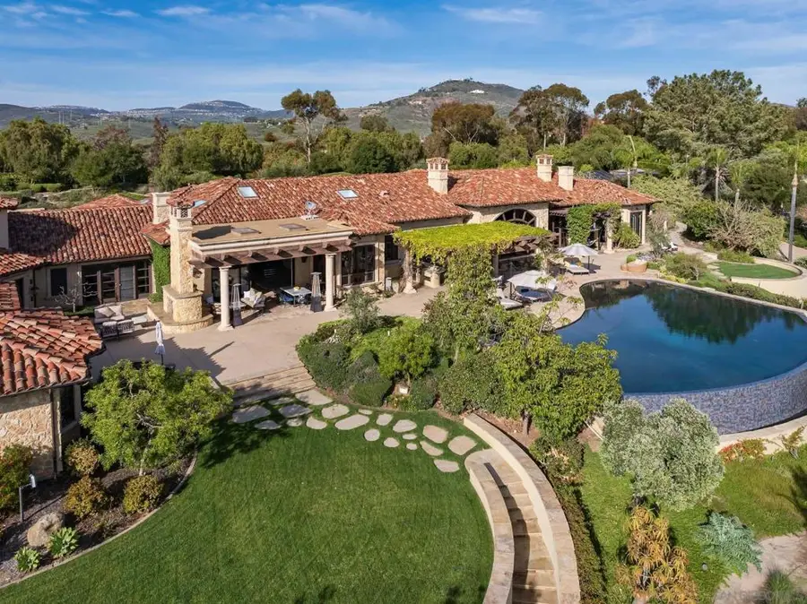 6565 Calle Reina, Rancho Santa Fe, CA 92067 - #3