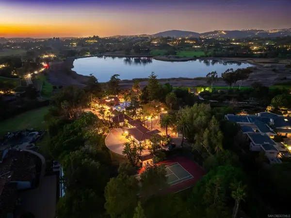 6525 Lago Lindo, Rancho Santa Fe, CA 92067