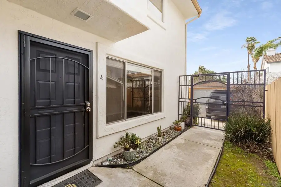 4532 Dawson Ave #4, San Diego, CA 92115 - #2