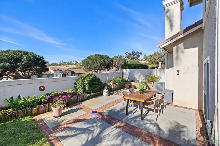 7134 Caminito Quintana, San Diego, CA 92122 - #3