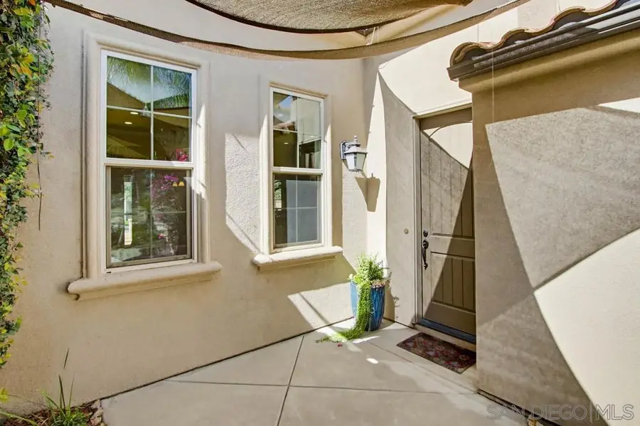 232 Calle Florecita, Escondido, CA 92029 - #3