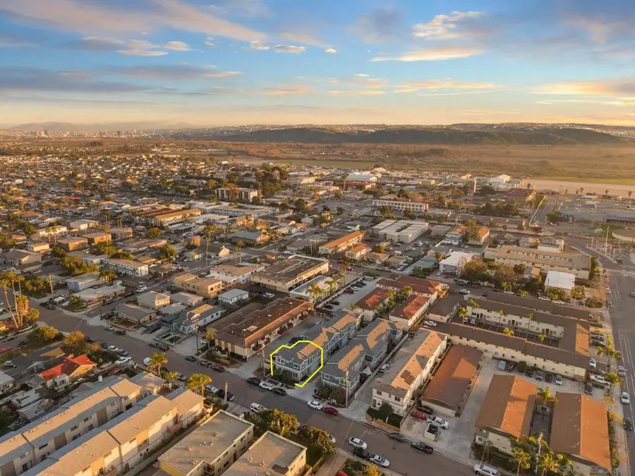 1341 Holly Ave, Imperial Beach, CA 91932 - #2