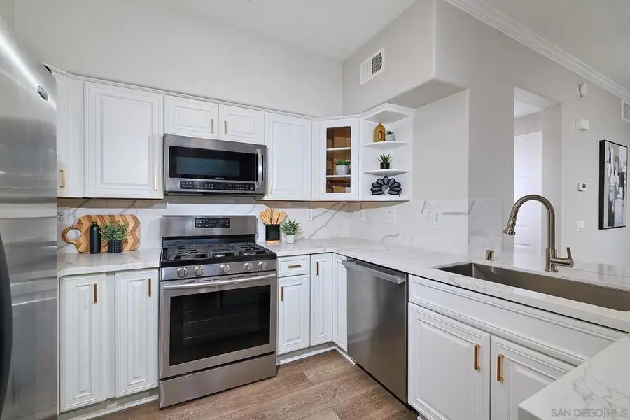 12374 Carmel Country Rd #208, San Diego, CA 92130 - #2