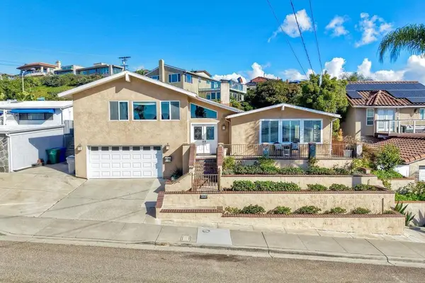 2935 Lloyd St, San Diego, CA 92117