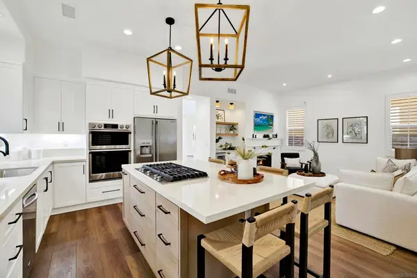 7073 Surfbird Cir, Carlsbad, CA 92011