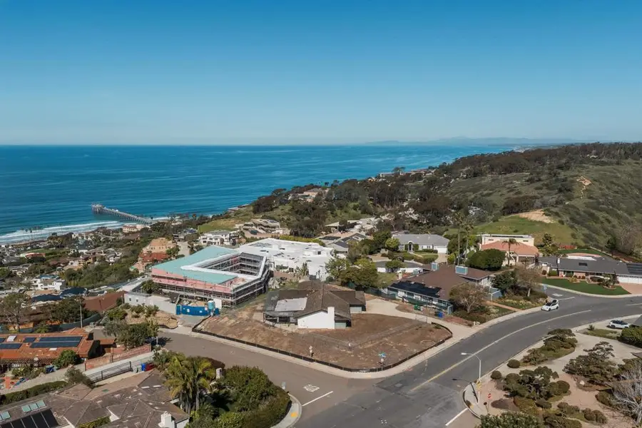 8504 Prestwick Dr, La Jolla, CA 92037 - #3