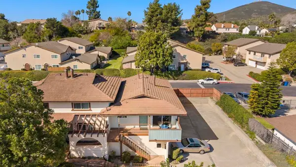 9864 Caminito Cuadro, San Diego, CA 92129