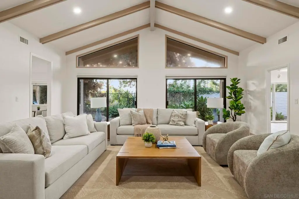 7001 Almaden Ln, Carlsbad, CA 92009 - #1