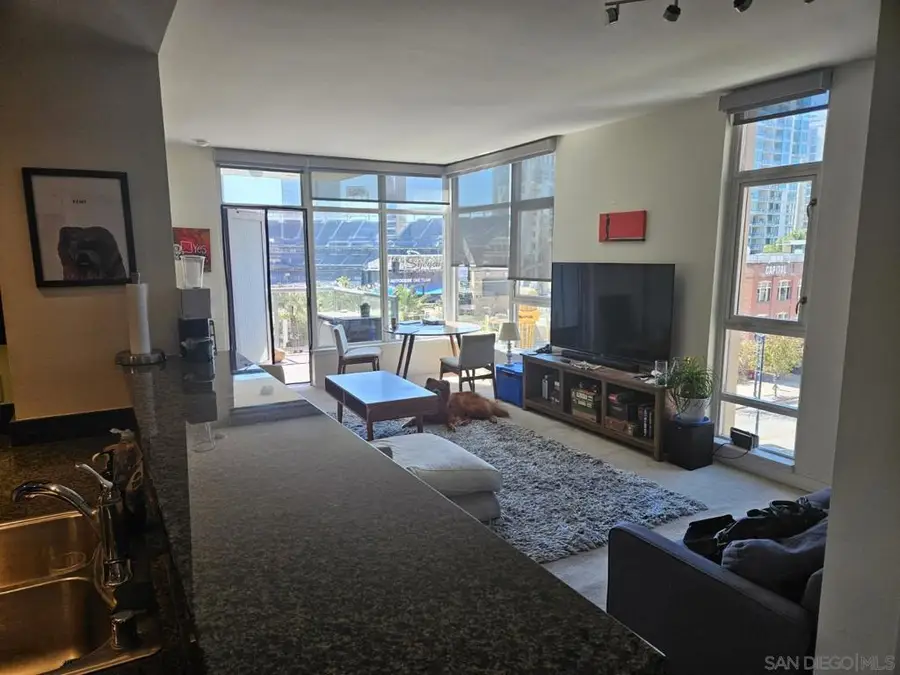 427 9th Ave #403, San Diego, CA 92101 - #2