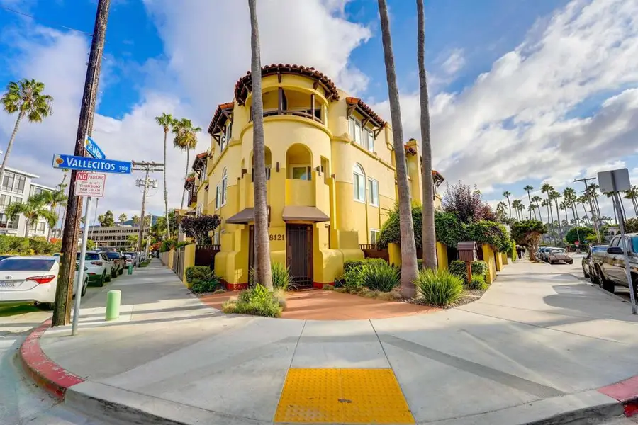 8121 Camino Del Sol #101, La Jolla, CA 92037 - #2