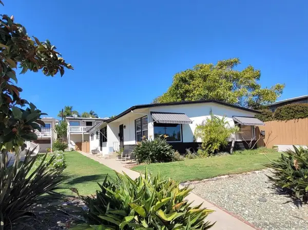 736 Agate Street, San Diego, CA 92109