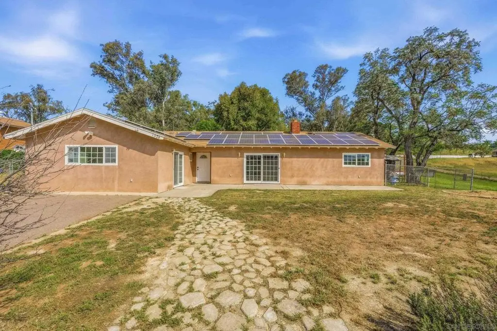 1378 Ramona St, Ramona, CA 92065 - #1