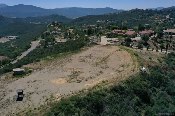 1496 Montana Serena Ct, El Cajon, CA 92021