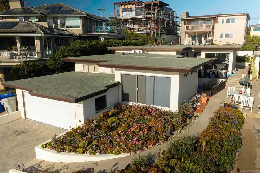 35-4933 Ocean Boulevard, San Diego, CA 92109 - #2