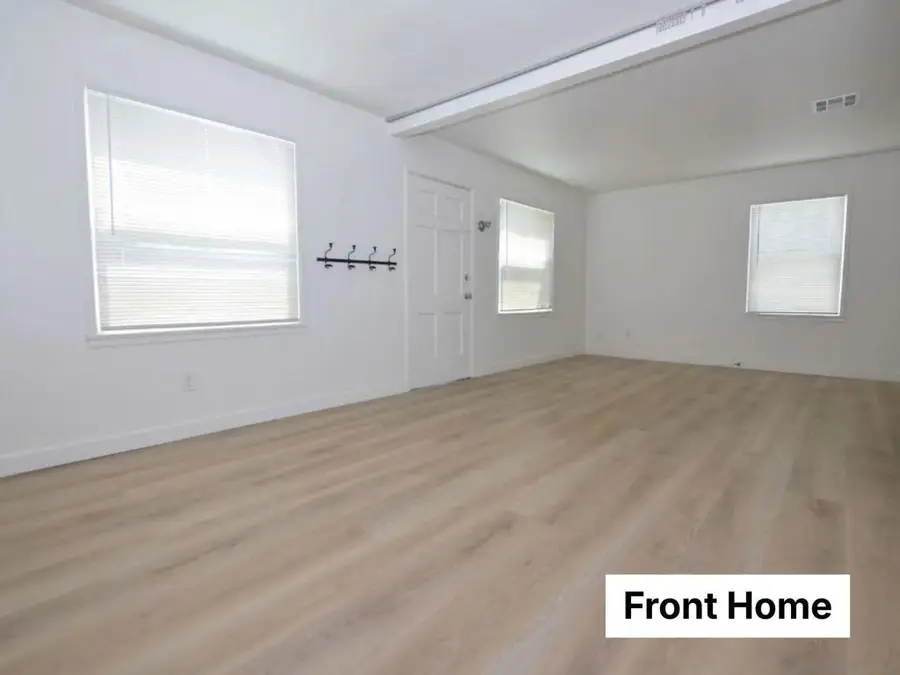 28 H Ave, Coronado, CA 92118 - #3