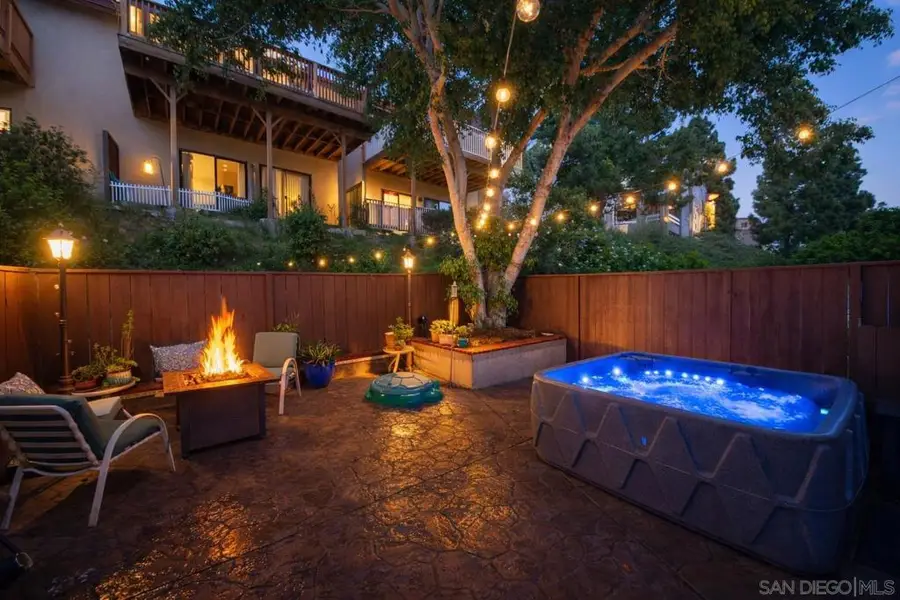 6998 Camino Degrazia, San Diego, CA 92111 - #2