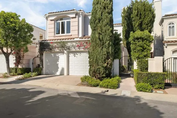 5342 Renaissance Ave, San Diego, CA 92122