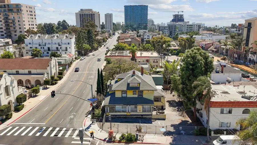 3690 6th Ave, San Diego, CA 92103 - #2