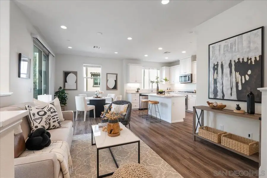 2325 Verano Way, Vista, CA 92081 - #3