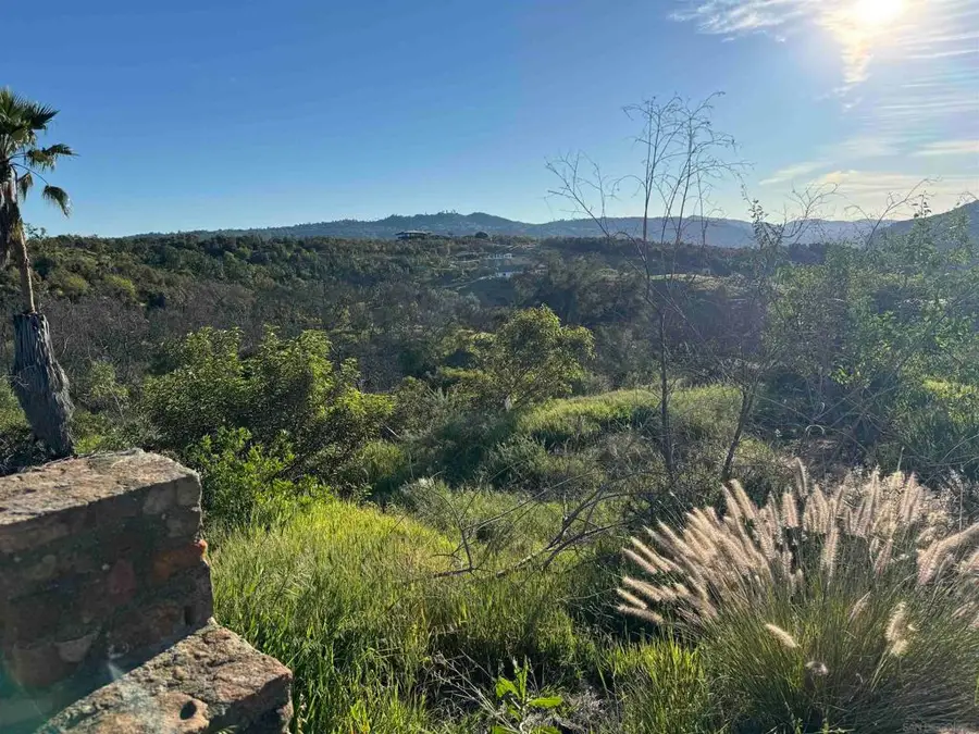 30421 Castle Crest, Valley Center, CA 92082 - #3