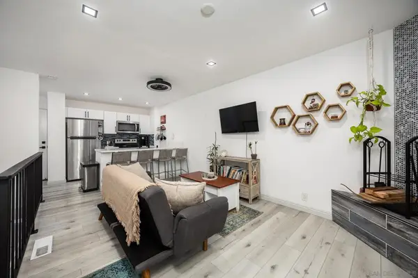 4380 Temecula St #4, San Diego, CA 92107