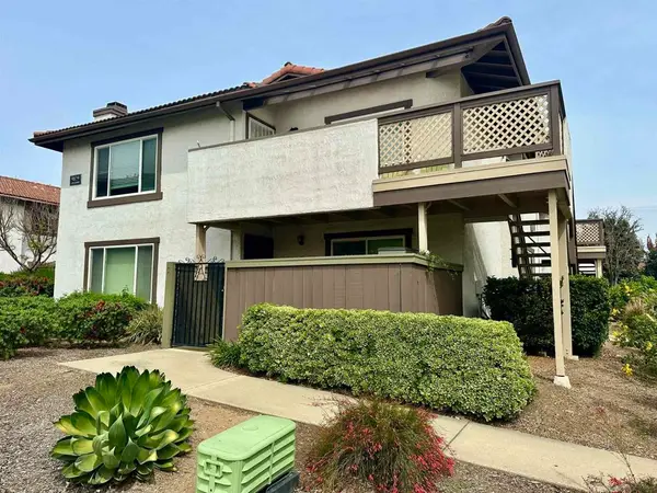 9829 Caspi Gardens #Unit 8, Santee, CA 92071