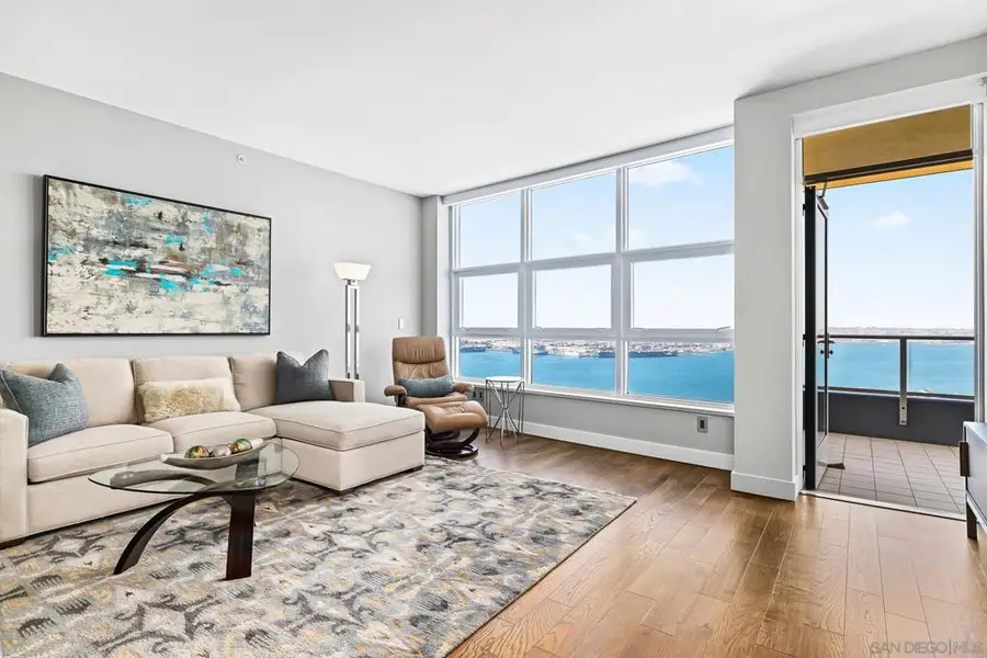 1325 Pacific Hwy #3301, San Diego, CA 92101 - #3