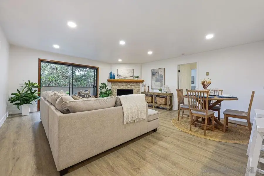 8860 Villa La Jolla Drive #217, La Jolla, CA 92037 - #2