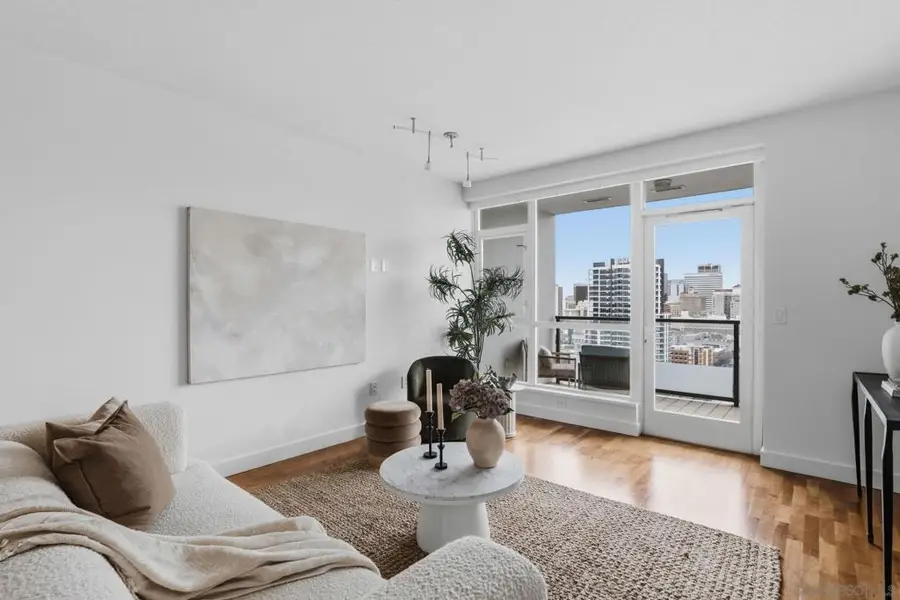 325 7th Avenue #1801, San Diego, CA 92101 - #3