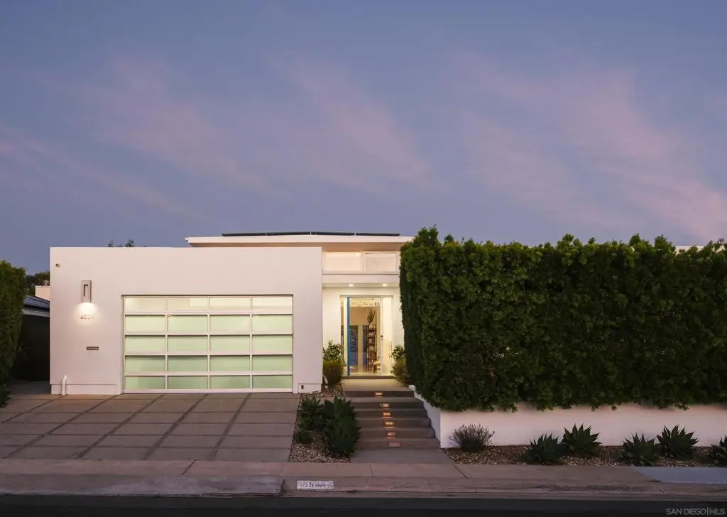 8835 Robin Hood Ln, La Jolla, CA 92037 - #1