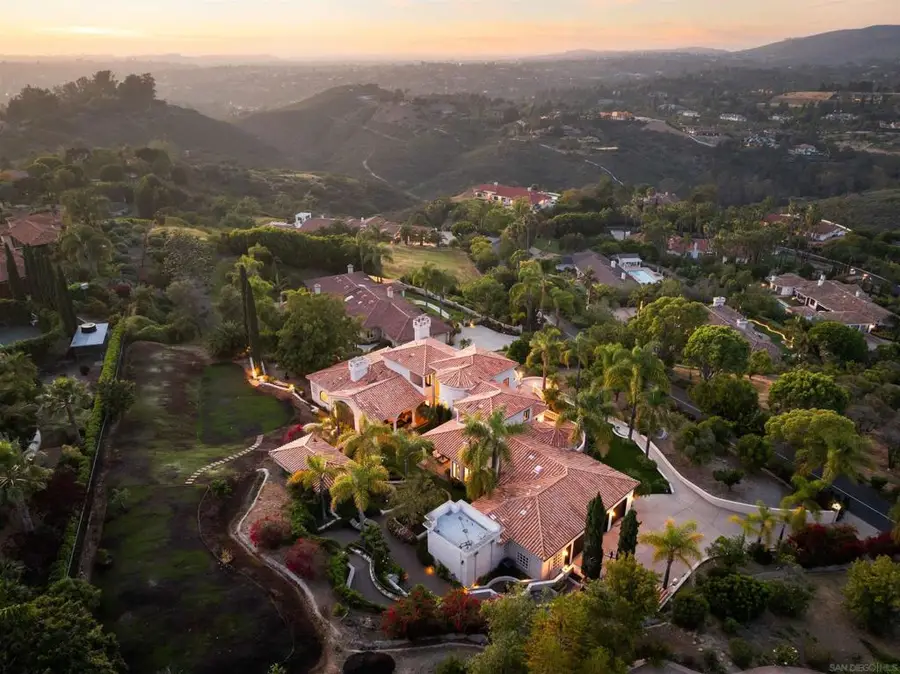 18136 Via Ascenso, Rancho Santa Fe, CA 92067 - #2