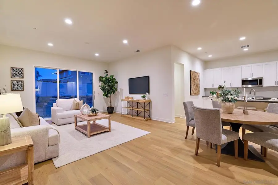 793 Michael Ct, Vista, CA 92081 - #2