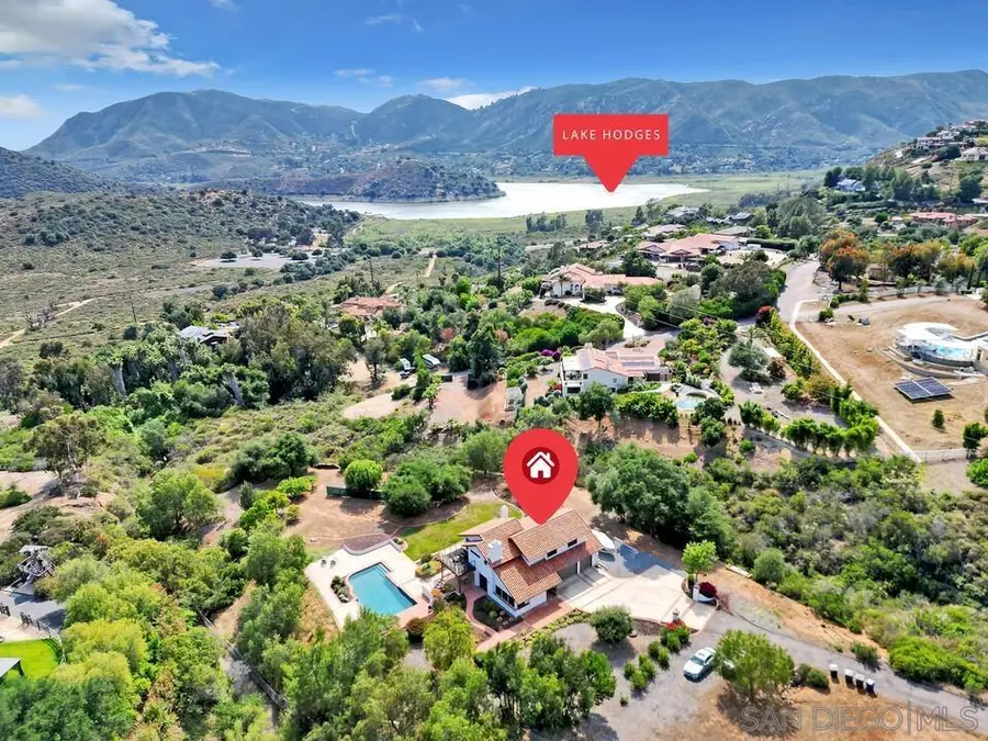 3453 Via Loma Vista, Escondido, CA 92029 - #3