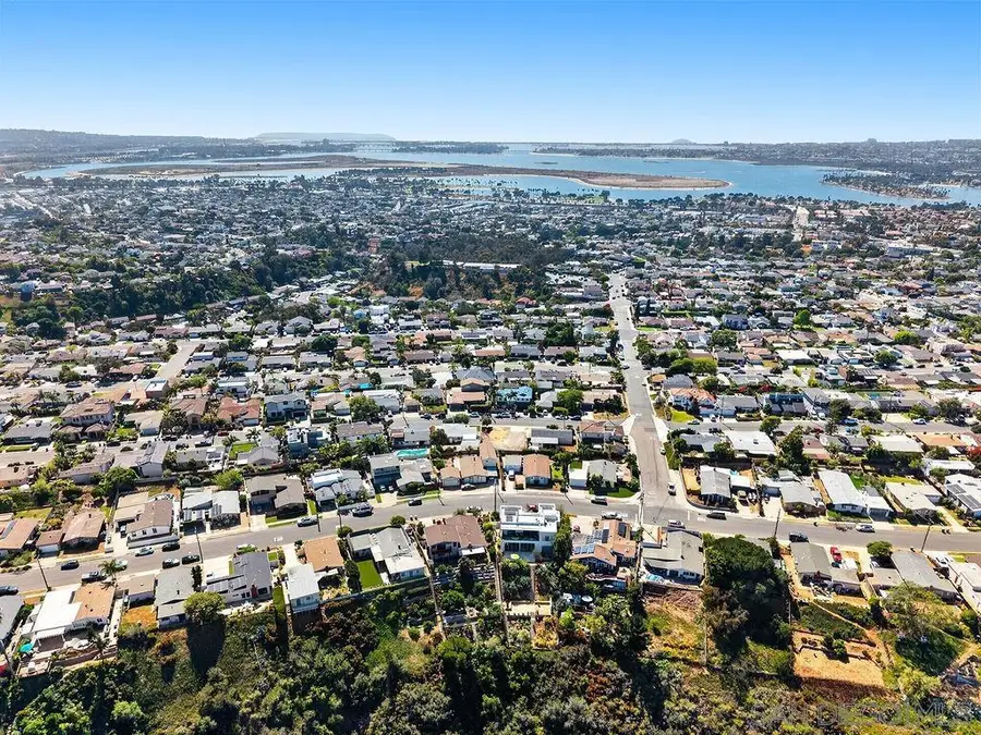 2545 Deerpark, San Diego, CA 92110 - #3