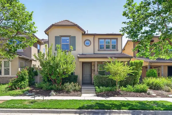 21421 Trail Ridge Dr, Escondido, CA 92029