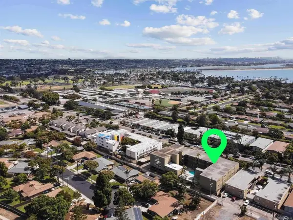 2266 Grand #23, San Diego, CA 92109