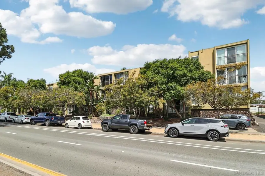 2266 Grand #23, San Diego, CA 92109 - #2