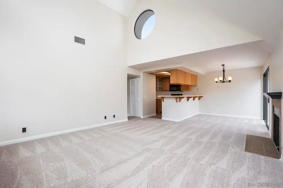 11875 Caminito Ronaldo #205, San Diego, CA 92128 - #2