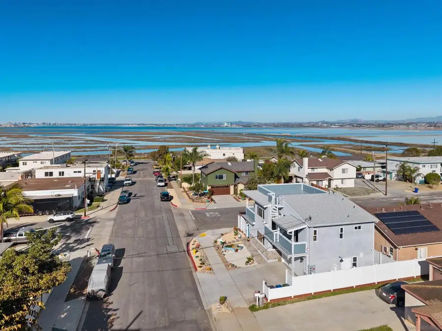 413 Delaware St, Imperial Beach, CA 91932 - #2