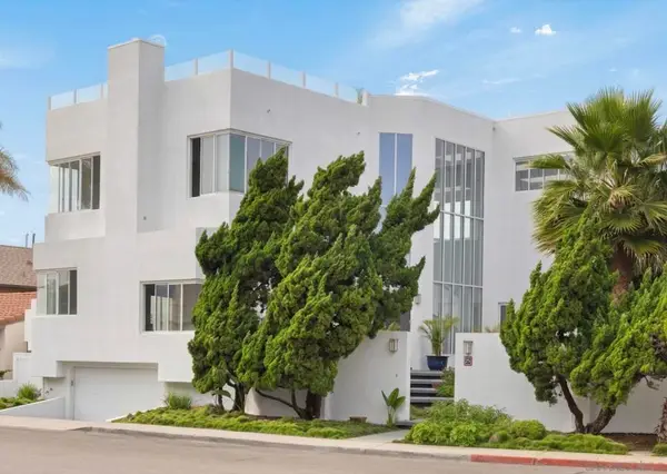 25 Green Turtle Rd, Coronado, CA 92118