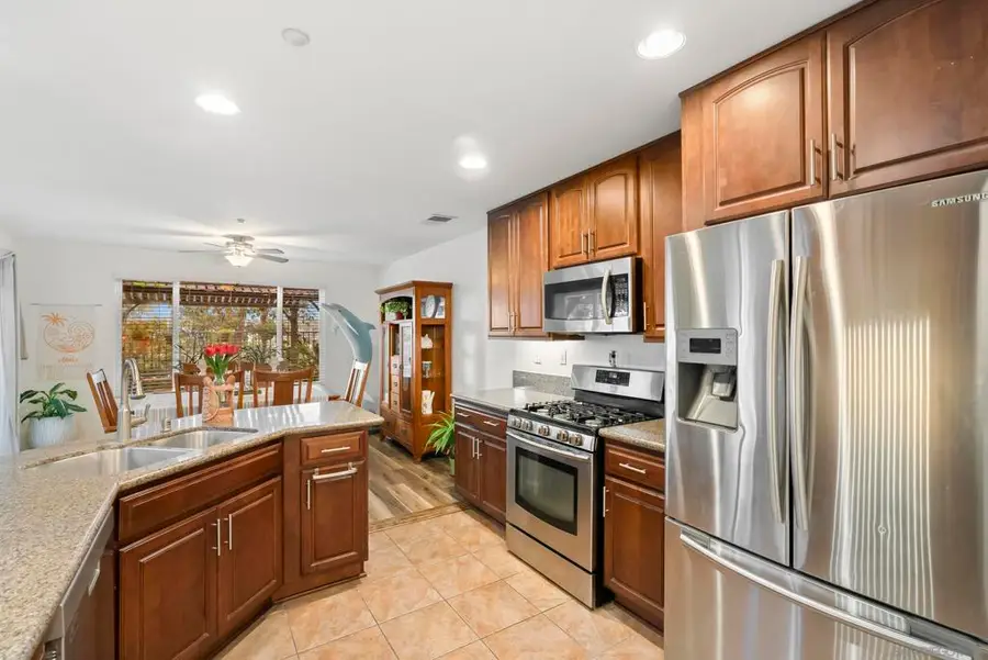 1783 Cottonwood Dr, Vista, CA 92081 - #3