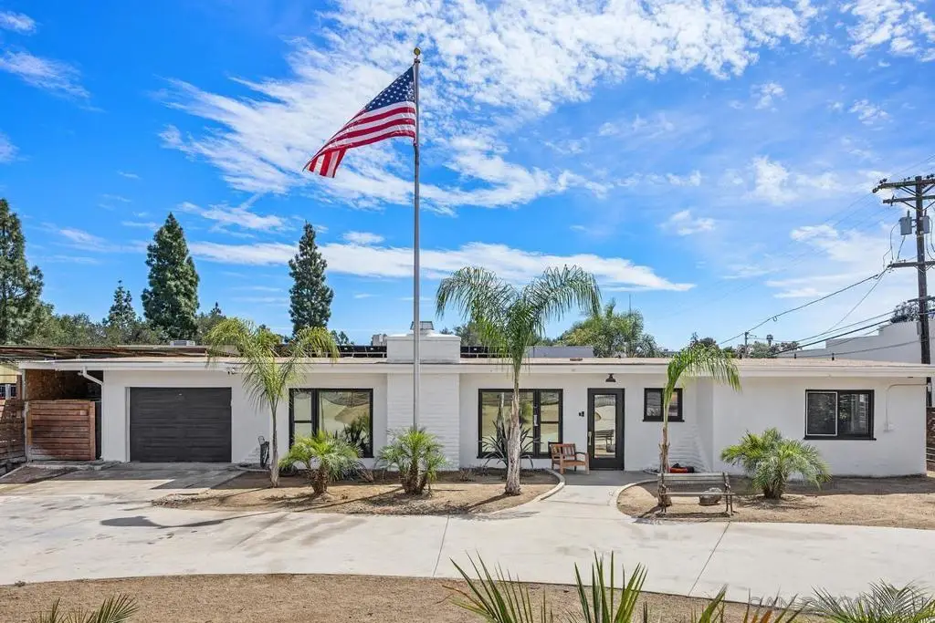 1211 E Mission Road, Fallbrook, CA 92028 - #1