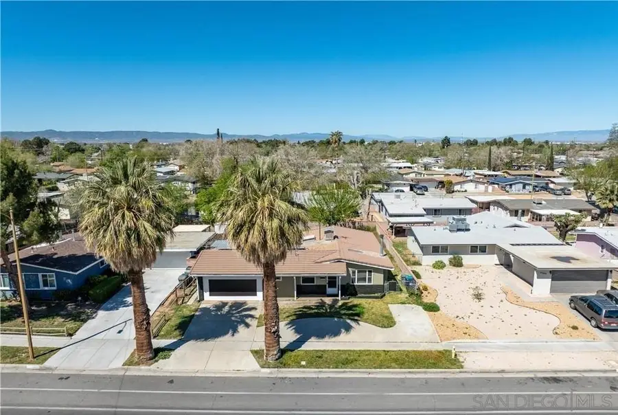 44641 5th St E, Lancaster, CA 93535 - #3