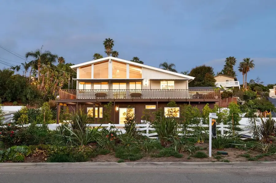 1551 Burgundy Rd, Encinitas, CA 92024 - #2
