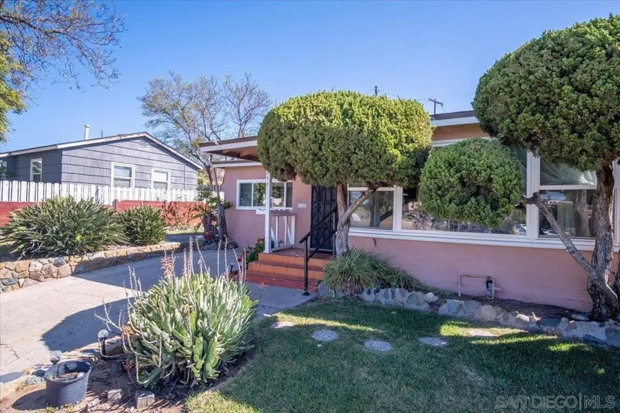 3711 Racine, San Diego, CA 92115 - #2