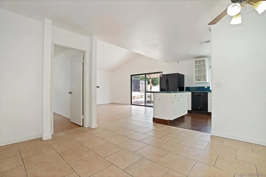 1350 Dos Hermanos Gln, Escondido, CA 92027 - #2