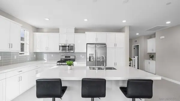 10656 Anima, San Diego, CA 92126