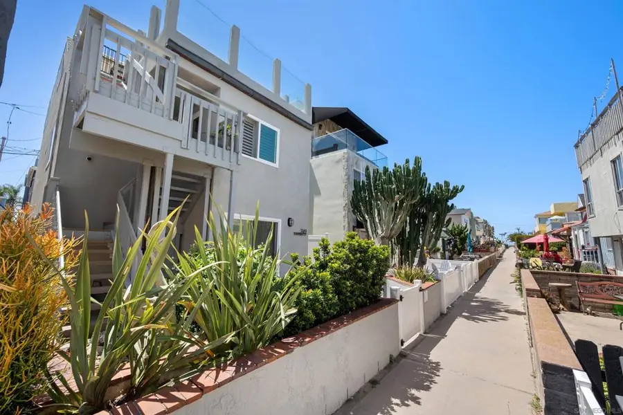749 Zanzibar Ct, San Diego, CA 92109 - #2